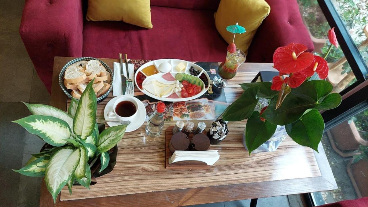 Paris Hotel Cafe Restaurant اسطنبول المظهر الخارجي الصورة